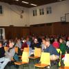 Die Turnhalle war bei der Bürgerversammlung
in Oberottmarshausen fast voll besetzt.
