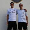 Zuversichtlich für die neue Saison: Das Trainerduo Simon Schröttle (links) und Michael Panknin startet am heutigen Freitag mit dem FC Ehekirchen beim FC Kempten in die Spielzeit. 