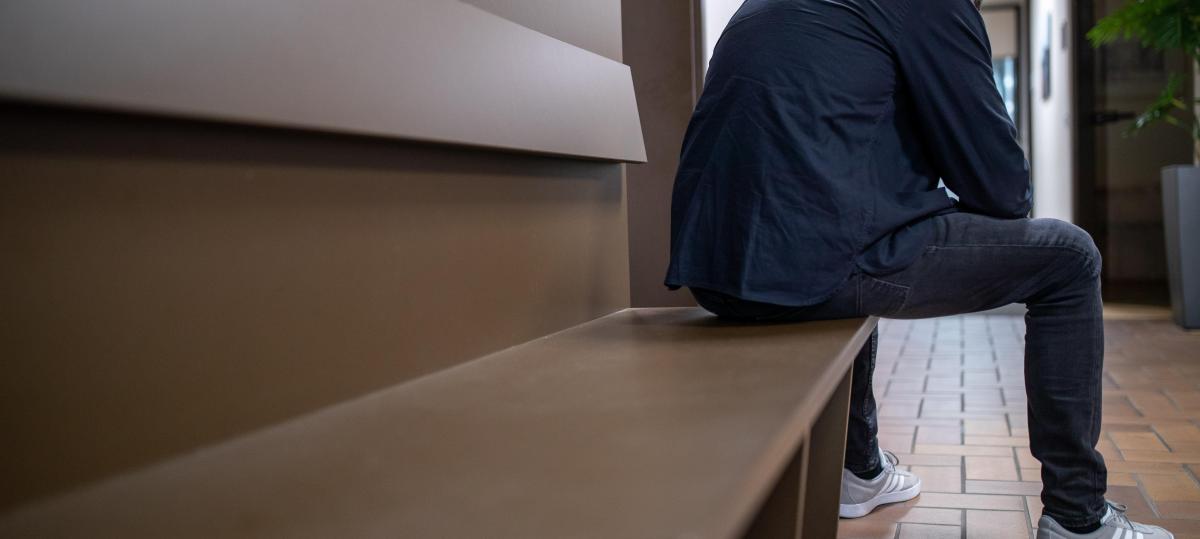 Von Gewalt betroffene Männer benötigen mehr Hilfsangebote