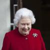 Großbritanniens Monarchin Elizabeth II. verlässt die Klinik. Foto: Bogdan Maran dpa