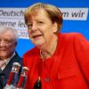 CDU-Chefin Angela Merkel und CSU-Vorsitzender Horst Seehofer bei der Vorstellung des Unionswahlprogramms. 	 „Eine Situation wie im Jahre 2015 soll und darf sich nicht wiederholen, da alle Beteiligten aus dieser Situation gelernt haben.“