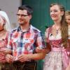 Der bayrische Bio-Bauer Anton aus dem Allgäu lernte auf dem Scheunenfest Ann-Cathrin und Sarah kennen.