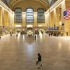 Der Grand Central Terminal in New York gilt als der Bahnhof mit den weltweit meisten Gleisen. Hier ist sonst, erst recht zu früher Stunde, der Teufel los. 