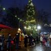 Das erste Adventswochenende wurde von zahlreichen Besucherinnen und Besuchern genutzt, um den Weihnachtsmarkt in Neusäß zu genießen. 