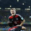 Toni Kroos verlässt offenbar den FC Bayern München und wechselt zu Real Madrid.