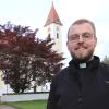 Seit Dienstag ist Pfarrer Thomas Schmid der neue Leiter der Pfarreiengemeinschaft Offingen. Als Geistlicher und Seelsorger liegt ihm viel daran, unter den Menschen zu sein. 	