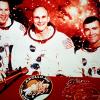 Ursprünglich sollten v.l. Jim Lovell, Thomas Mattingly und Fred Haise mit der Apollo 13-Kapsel fliegen. Kurz vor dem Start wurde Mattingly wegen des Verdachts auf Masern durch John Swigert ersetzt. Die Apollo 13-Mission gehört zu den spektakulärsten Abenteuern der bemannten Raumfahrt.