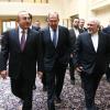Haben ihre Unterstützung für den Verfassungsausschuss zugesagt: Der türkische Außenminister Cavusoglu sowie seine Amtskollegen Lawrow aus Russland und Sarif aus dem Iran (v.l.).
