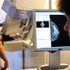 Eine Mammographie-Untersuchung.