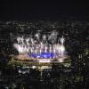 Ein Feuerwerk erleuchtete das Stadion in Tokio bei der Abschlussfeier.