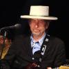 Bob Dylan hat den Nobelpreis gewonnen - und ihn irgenwann dann auch tatsächlich abgeholt.