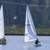 Man kann es erahnen, was auf dem Stausee in Bad Wörishofen erst bei besten Wind- und Wetterbedingungen los sein könnte. Beim ersten Rennen um den Laser-Cup kämpften nur fünf Boote um die ersten Punkte in diesem Wettbewerb. 