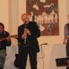 Das Trio „Kleznova“ trat in der Alten Synagoge in Binswangen auf und spielte dabei für einen guten Zweck.  	