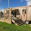 So oder ähnlich kann ein Mini-Haus aussehen. Dieses Tiny House gehört Maximilian Eller aus Meitingen und steht in Baar.