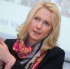 Familienministerin Manuela Schwesig (SPD) fordert eine ausgewogenere Balance zwischen Beruf und Zeit für die Familie.