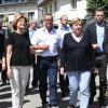 Kanzlerin im Katastrophengebiet: Begleitet von Rheinland-Pfalz' Ministerpräsidentin Malu Dreyer hat Angela Merkel den Hochwasser-Hotspot Schuld besucht.