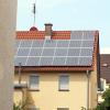 Etwa auf einem Prozent der Dächer in Augsburg wird Sonnenstrom erzeugt. Etwa zehn Prozent der Dachflächen wären aber dafür geeignet, sagen die Stadtwerke.