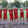 Jubel, Trubel und Heiterkeit beim TSV Hollenbach II und seinen Anhängern. Die Bezirksliga-Reserve setzte sich nach Verlängerung mit 2:1 gegen den den SV Schwabegg II durch und spielt in der kommenden Saison in der A-Klasse.