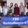 Der neue Vorstand des FSV Marktoffingen (knieend von links): Daniel Mainka (3. Vorsitzender), Stefan Mayer (2. Vorsitzender) sowie (stehend) Karl Stempfle (1. Vorsitzender), Reinhold Seeberger (Jugendleiter), Monika Kunert, Jasmin Stelzle (beide Kassier), Roland Hummel und Simone Stark (beide Schriftführer).  	