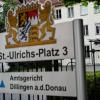 Wegen mehrerer Straftaten standen  ein alkoholabhängiger 38-Jähriger und sein Halbbruder vor dem Amtsgericht in Dillingen.