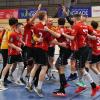 Große Freude der Günzburger Handballer nach einem erfolgreichen Spiel. Die VfL-Jungs überzeugten auch in Rimpar – wenn auch gegen eine recht junge Mannschaft. 