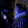 Reise durch die Nacht: Während der rund 30-stündigen Busfahrt bekommt Natascha so manches Herz von Andrii auf ihr Smartphone geschickt.