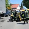 In Pfaffenhausen stießen am Donnerstag ein Lkw und ein Auto zusammen.
