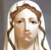 Steht symbolisch für die Reformbewegung „Maria 2.0“: eine Marienfigur mit Pflaster auf dem Mund. 