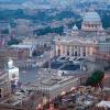 Der Vatikan wird von einem Skandal erschüttert: Der Kammerdiener des Papstes soll geheime Dokumente gestohlen haben, die dann veröffentlicht wurden.