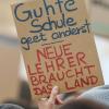 Dieses Schild von einer Demonstration in Bayern ähnelt der Meinung Heinz-Peter Meidingers.