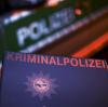 In Augsburg laufen Ermittlungen gegen einen Beamten der Kriminalpolizei – sie haben einen privaten und einen dienstlichen Hintergrund.