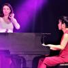 Die Queenz of Piano – Jennifer Rüth (links) und Ming – nutzen auch ungewöhnliche Instrumente. Zum Beispiel einen Milchaufschäumer. 	