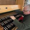 Endlich wieder Orgelsommer: Nach zwei Jahren Pandemie erklingen in der Dillinger Basilika wieder die schönsten Töne. Damit alles auch wirklich klingt, dafür sorgt unter anderem Norbert Bender. Er reinigt auch die Orgel.  