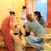 Beim Kreißsaal-Simulationstraining im Landsberger Klinikum wurde unter anderem ein Geburtsstillstand geprobt.  