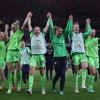 Seit Jahren gehören die Wolfsburgerinnen zu den erfolgreichsten europäischen Frauenfußballmannschaften. Andere  Vereine aus der Männer-Bundesliga haben den Frauenfußball bisher eher weniger bis überhaupt nicht gefördert. 
