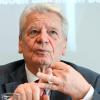 «Gewalt nützt ihm, Krieg nützt ihm», sagt Joachim Gauck, Bundespräsident a.D., über Kremlchef Wladimir Putin.
