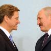 Bundesaußenminister Guido Westerwelle (FDP) und der weißrussische Präsident Alexander Lukaschenko 2010 in Minsk. Da hatten sie sich wohl noch ganz gut verstanden.