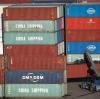 Ein Container-Stapler ist auf dem Container Terminal Tollerort (CTT) der Hamburg Hafen und Logistik AG (HHLA) unterwegs.  