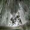 In einen Eispalast verwandelt sich die Breitachklamm im Winter. Stellenweise kann es aber ganz schön glatt sein.  