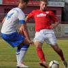 Im Hinspiel zwischen Rain II und Ichenhausen (1:2) erzielte Niko Schröttle (am Ball) den zwischenzeitlichen Ausgleich für den TSV. Nun steht das Rückspiel an, zugleich das Duell des Tabellenzweiten gegen den Spitzenreiter.  
