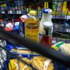 Durch die Inflation sind viele Konsumenten beim Einkaufen zurückhaltend. 
