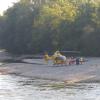 Ein Rettungshubschrauber brachte die verletzte Frau direkt vom Landsberger Lechufer in eine Klinik.