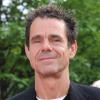 Der Regisseur Tom Tykwer ist mit seiner Firma X Filme an dem internationalen Projekt beteiligt.