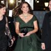 Kate, Herzogin von Cambridge, kam in einem dunkelgrünen Kleid zur Verleihung der Bafta-Awards. Kritiker vermissten ein Zeichen für Time's Up-Initiative.