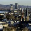 Das, was auch der Besucher von Bonn kennt: Blick auf die Stadt, den Rhein und das Siebengebirge.