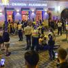Die Polizei musste am Wochenende in der Augsburger Maxstraße mehrfach eingreifen. Passanten filmten das Geschehen.