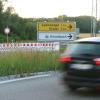 Seit einigen Tagen ist die Ortsumfahrung Gundremmingen wegen des Baus des neuen Kreisverkehrs gesperrt. 	