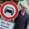 Die Deutsche Umwelthilfe und Geschäftsführer Jürgen Resch setzen Fahrverbote mit Klagen durch.