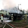Das Haus in Mering ist völlig ausgebrannt. Zwei Bewohner waren bei dem Feuer gestorben.