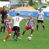 Ein seltenes Bild: Die A-Junioren der JFG Neuburg spielten im Landespokalfinal-Turnier unter anderem gegen den FC Bayern München.  	